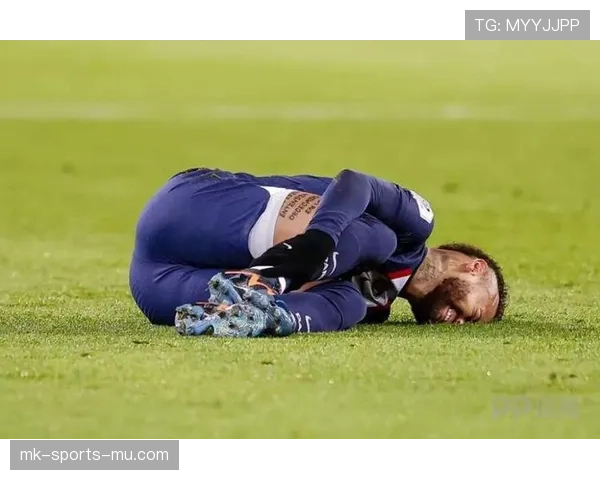 佩德里高强度比赛中的身体负荷机制与伤病风险解析